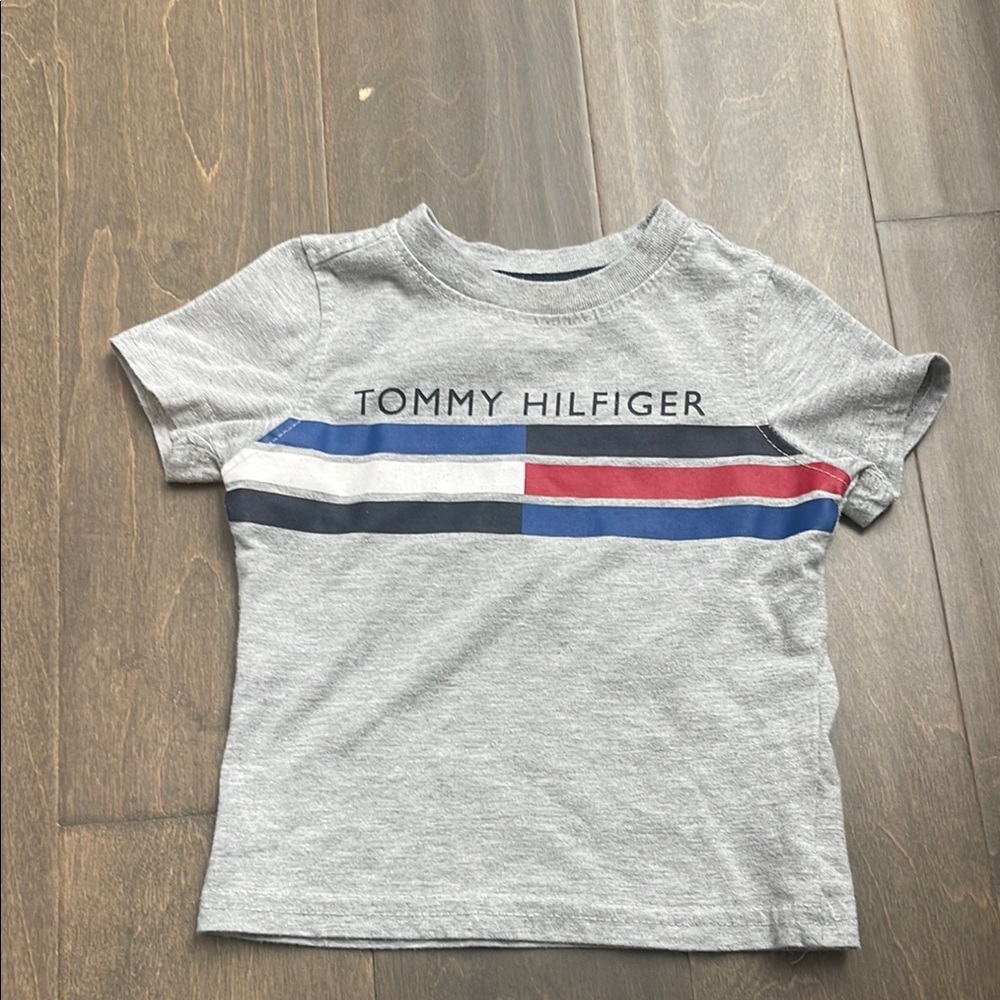 Tommy Hilfiger 12 M short Sleeve Tees